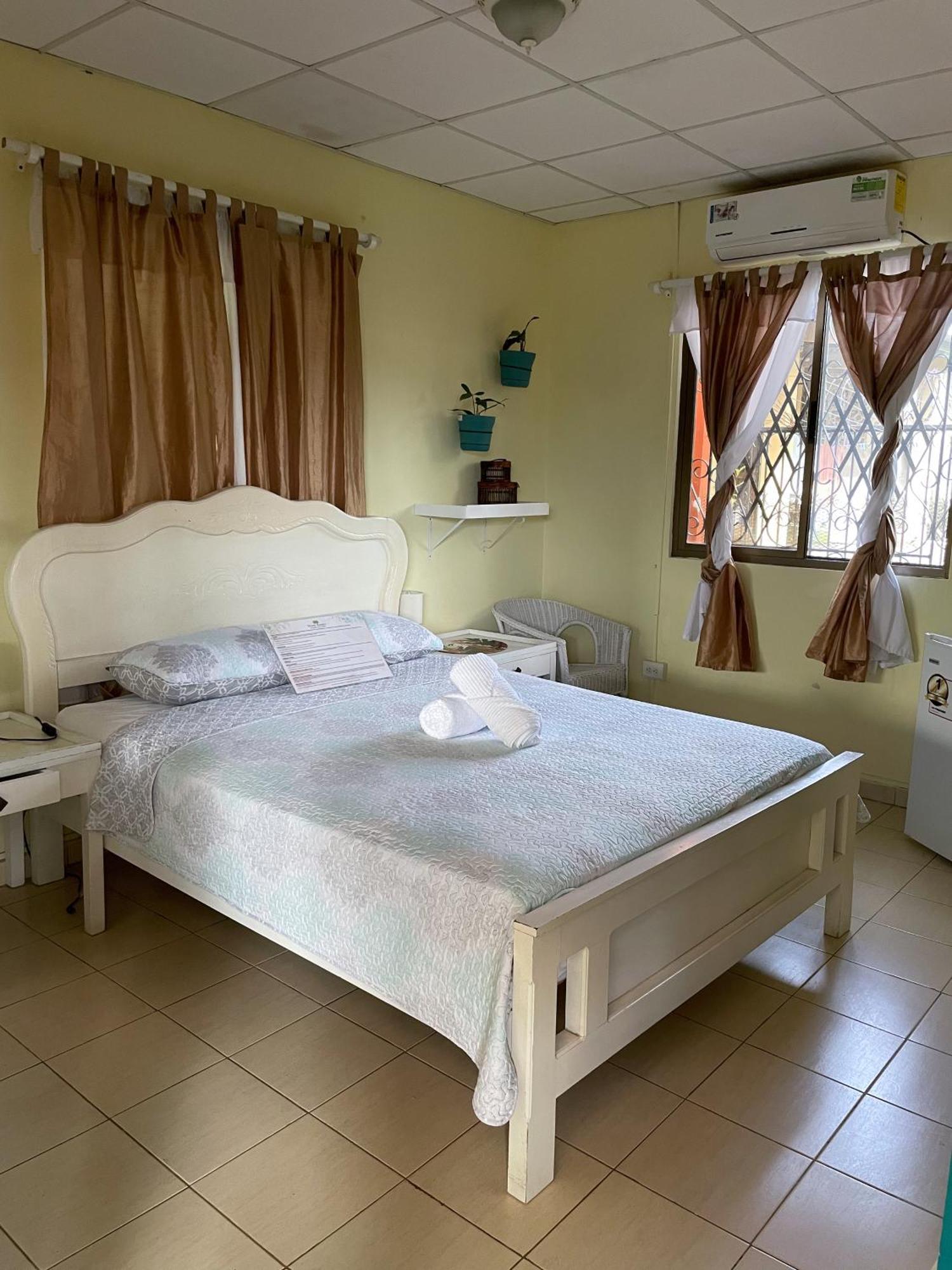 Hostel Kimmell / Hostal Familiar La Casita De Los Kimmell Las Tablas Eksteriør billede